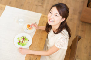 食事制限は控えめに